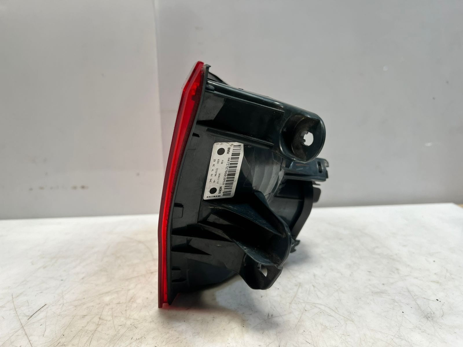 2012-2016 BMW 328i 3 Series F30 F35 F80 Right Outer Rear Tail Light 7372786 OEM
