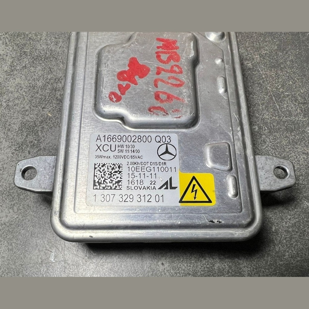 Mercedes Benz W166 Xenon Light Headlight Control Module Unit A166 9002800 OEM