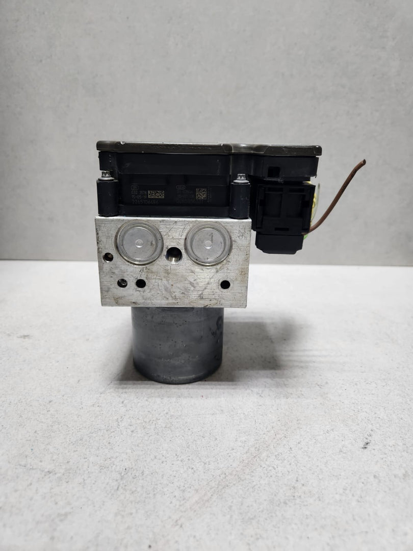 2014-2018 BMW X5 Abs Pump Module 6870759 X5 and X6 F15 F16