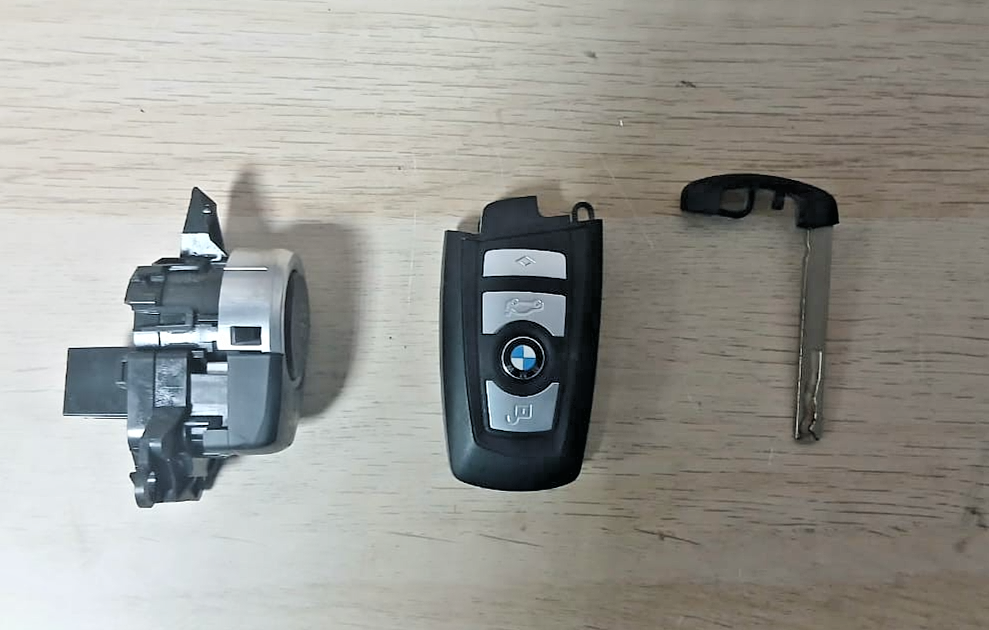 BMW F10 N20 Engine ECU Kit CAS Key Set Manual OEM 8661468GAA
