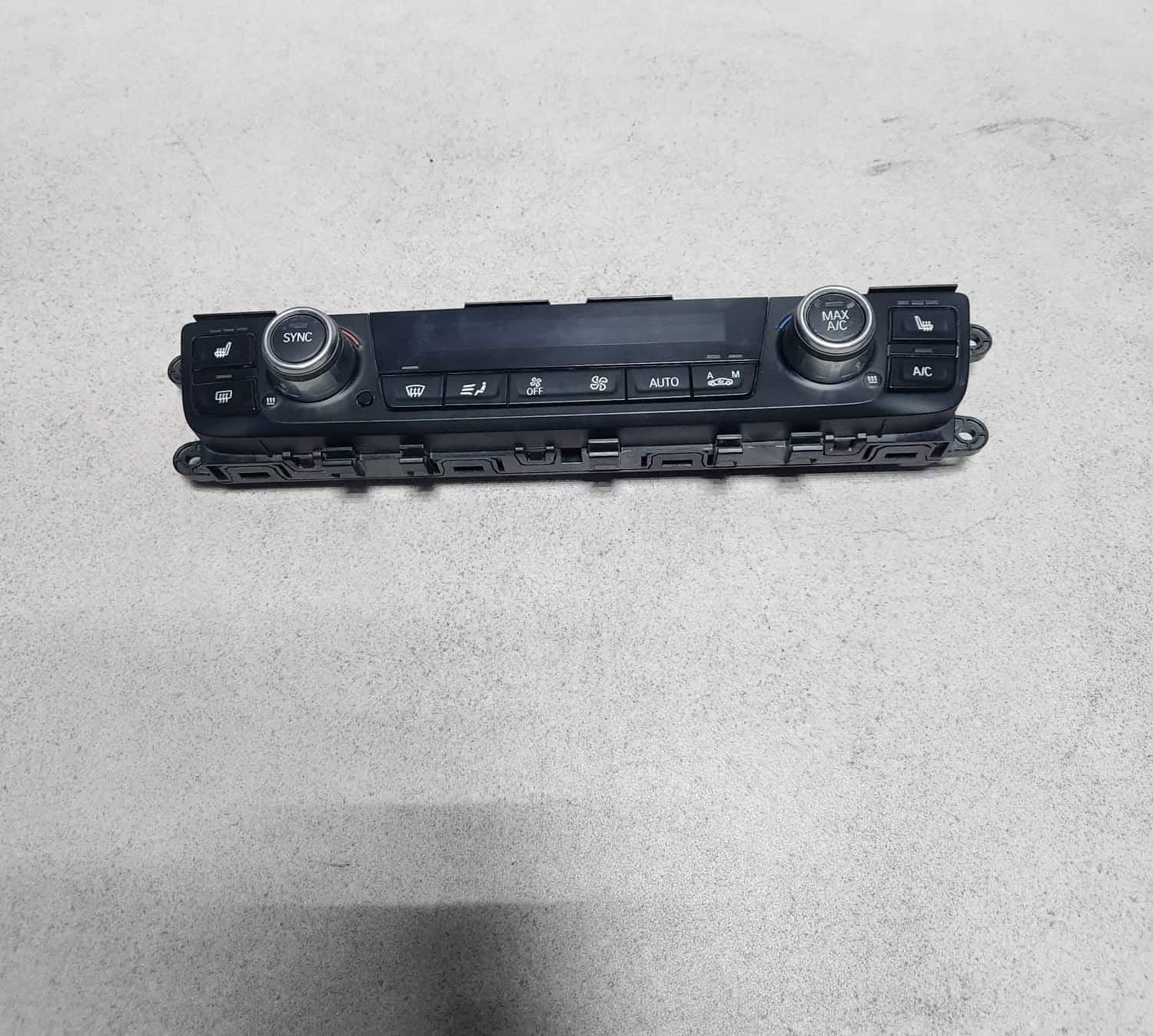 2014-2020 BMW i8 Climate Control Unit 9361799