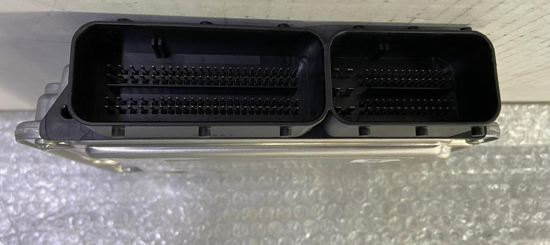 OEM BMW 3 F30 F35 F31 B47 ENGINE CONTROL MODULE ECU ONLY DDE 8470176 BOSCH