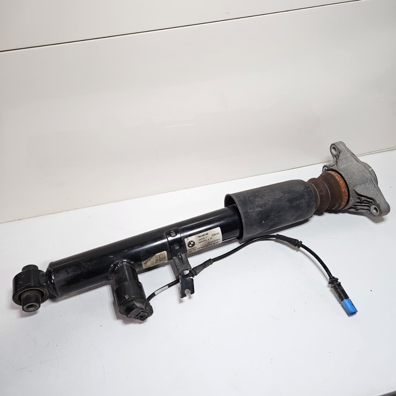 2023-2025 BMW G42 M240i xDrive Rear Shock Absorber 6894638 USED