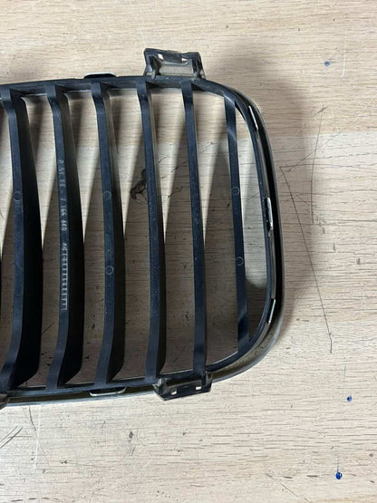 BMW 1 Series E81 E82 E87 LCI E88 Grille Chrome Frame Right O/S 7166440