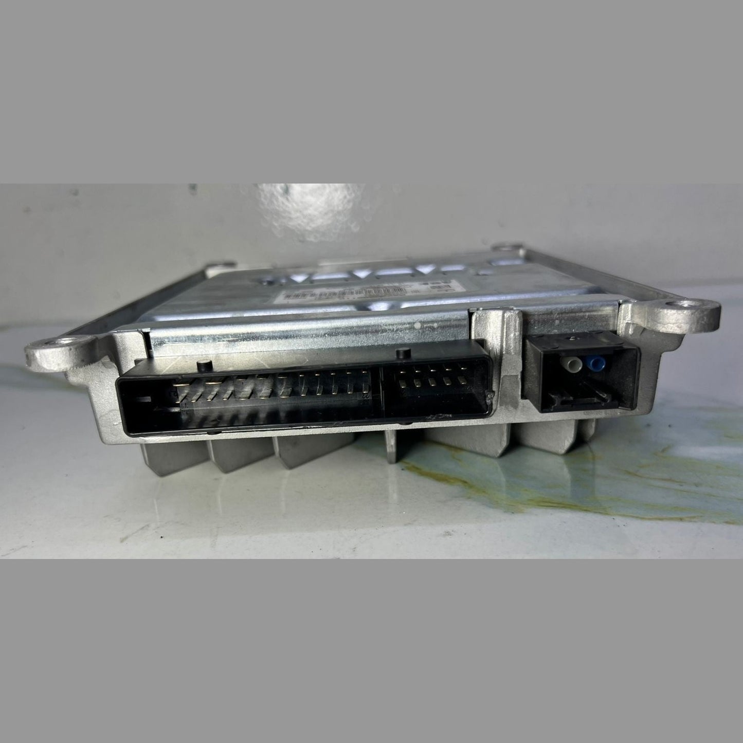 Mercedes W222 Burmester ASK Premium Sound Amplifier Assembly A222 9005110 OEM
