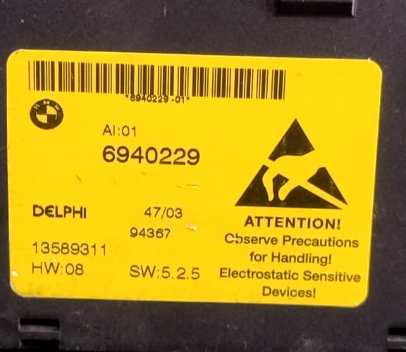 BMW E60 E61 CENTER CONSOLE DSC / PDC SWITCH MODULE BUTTON PANEL P/N 6940229