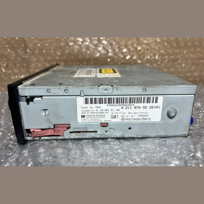 Mercedes W219 AMG 55 Car Navigation DVD CD Player GPS Harman A211 8705226 OEM