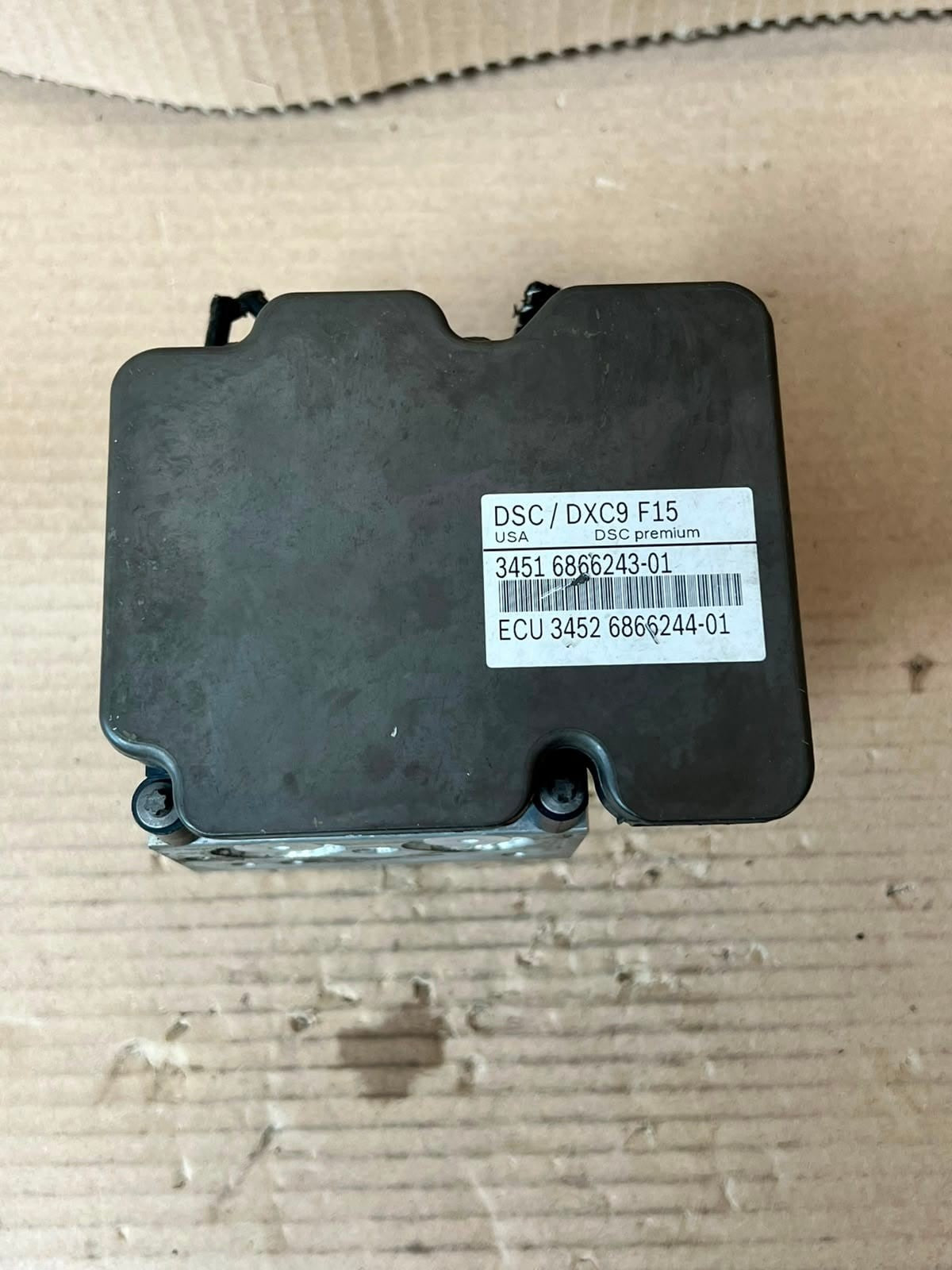2014 BMW X5 F15 X6 F16 ABS Hydraulic PUMP Control Unit 6866243 OEM