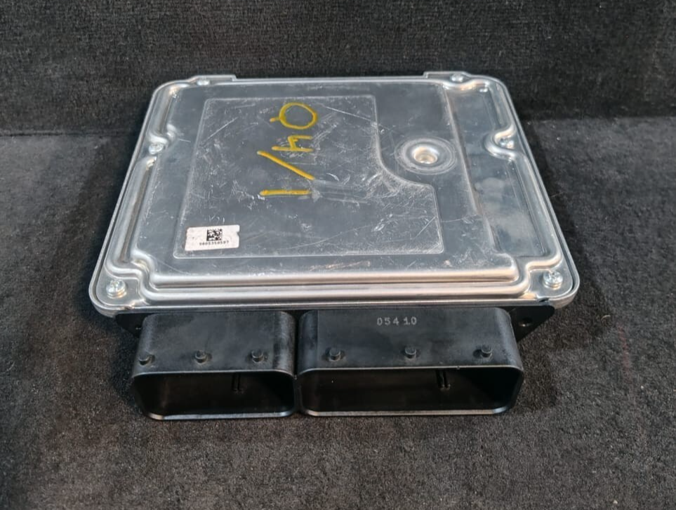 BMW 5 F10 F20 F25 F30 N47N ENGINE CONTROL UNIT ECU DDE Module - 8517862