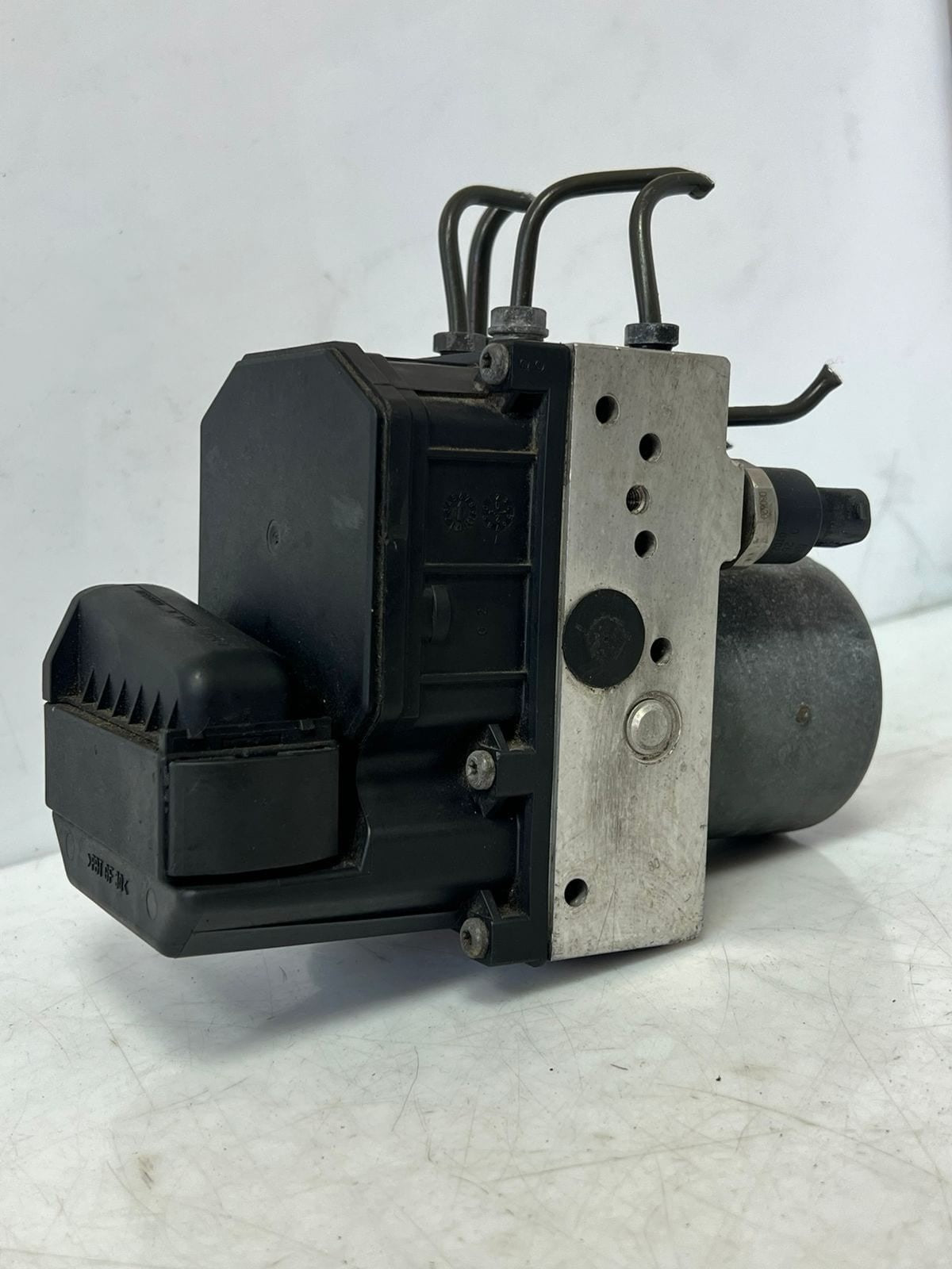 2001-2003 BMW 530i 540I E39 5 Series Abs Pump 6769537 OEM