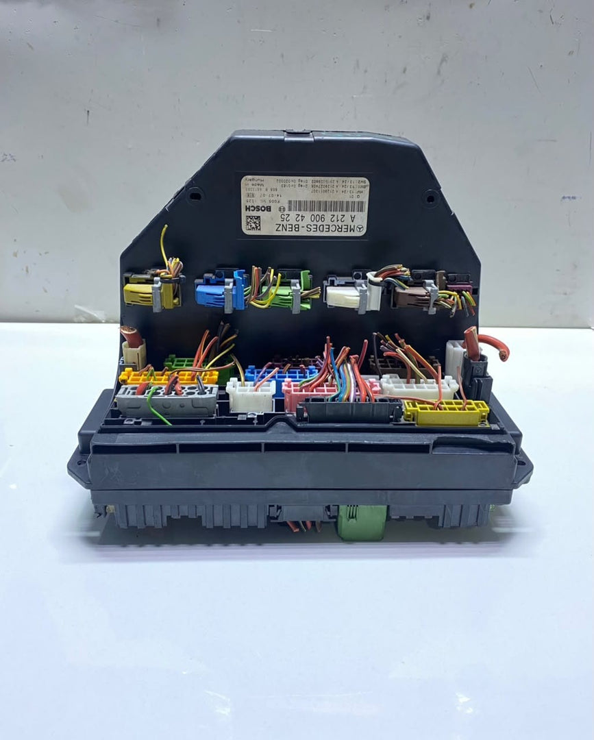 Mercedes-Benz Sam Control Module Front Fuse Box A2129004225 E-Class W212 OEM