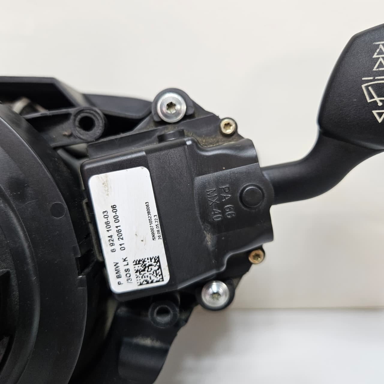 OEM BMW E60, E61, E63, E64 Steering Column Switch Unit 9115165