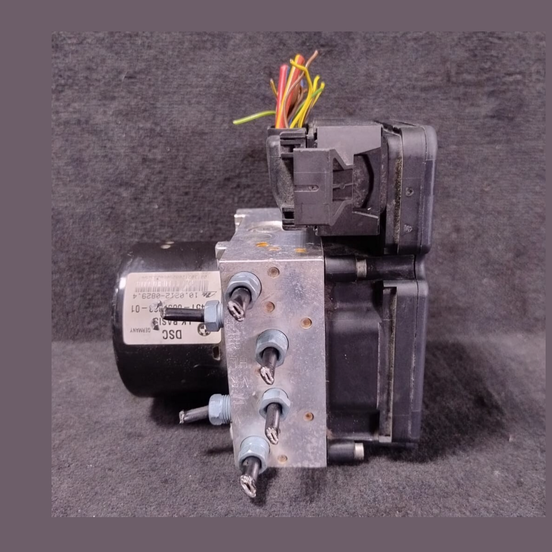 BMW F30 ABS ANTI LOCK BREAKING SYSTEM ABS PUMP CONTROL UNIT   6857324