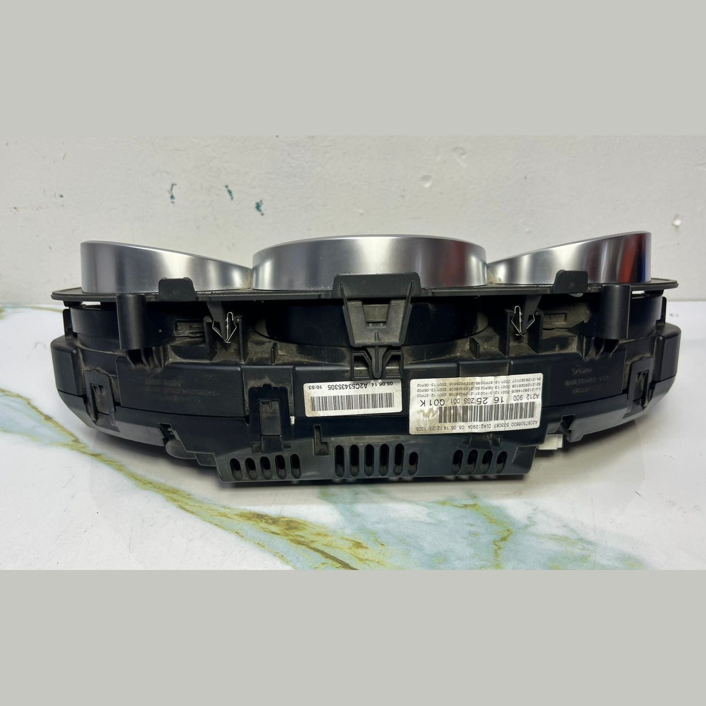 10-14 Mercedes W212 E-Class Hybrid  Instrument Cluster Speedometer A212 9001625