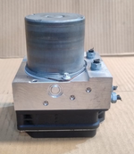 Load image into Gallery viewer, BMW HYDRAULIC ANTI BREACK SYSTEM  PUMP CONTROL MODULE FITS X1 E84 -  6860216