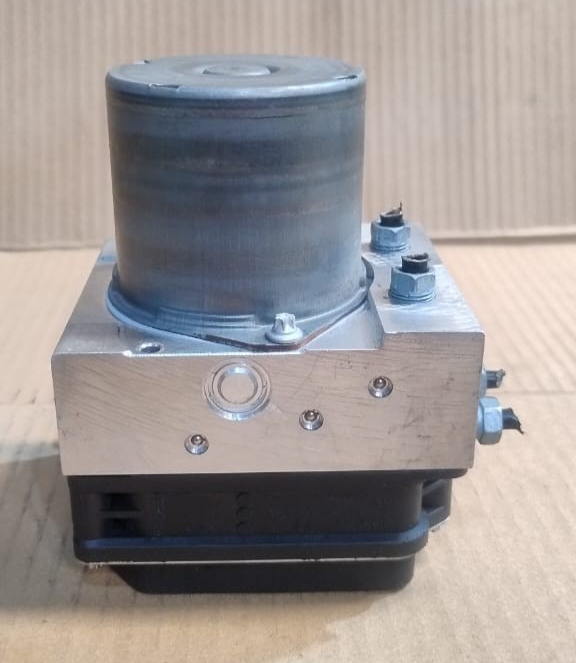BMW HYDRAULIC ANTI BREACK SYSTEM  PUMP CONTROL MODULE FITS X1 E84 -  6860216