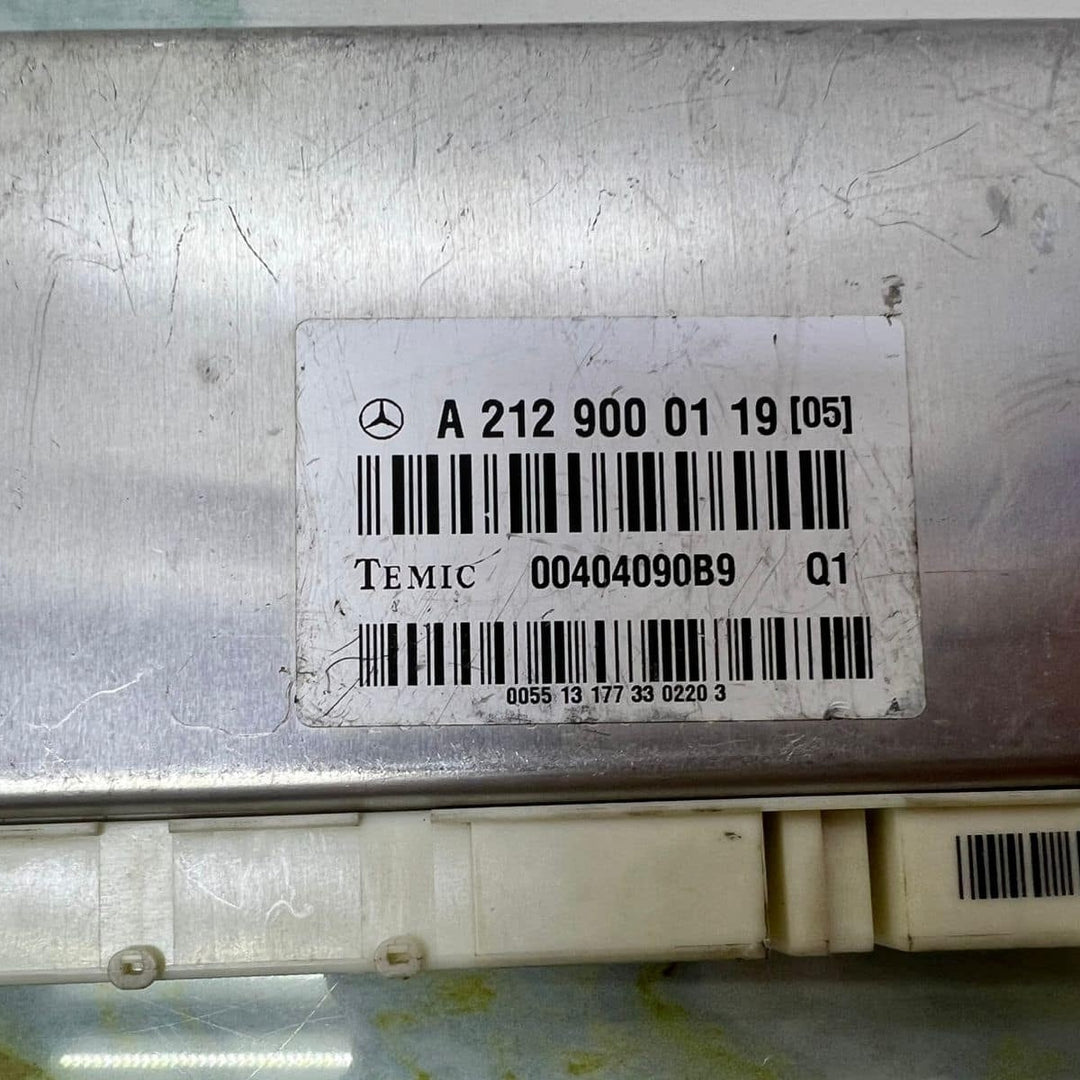 2012-18 Mercedes CLS550 Airmatic Air Suspension Module A2129000119 W212 E-Class