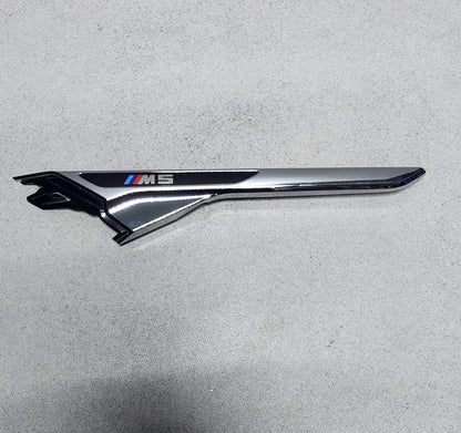 2016-2023 BMW M5 Fender Trim left front  Molding 8063205 M5 F90 