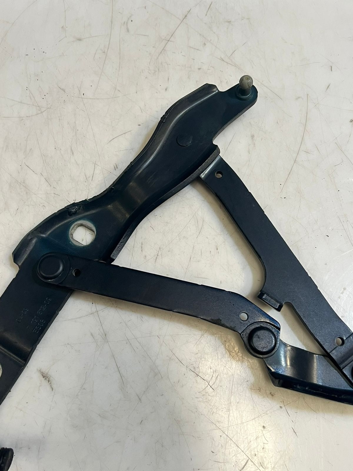 2009-2016 BMW Z4 E89 Engine Hood RIGHT Bonnet Hinge 7191512 OEM