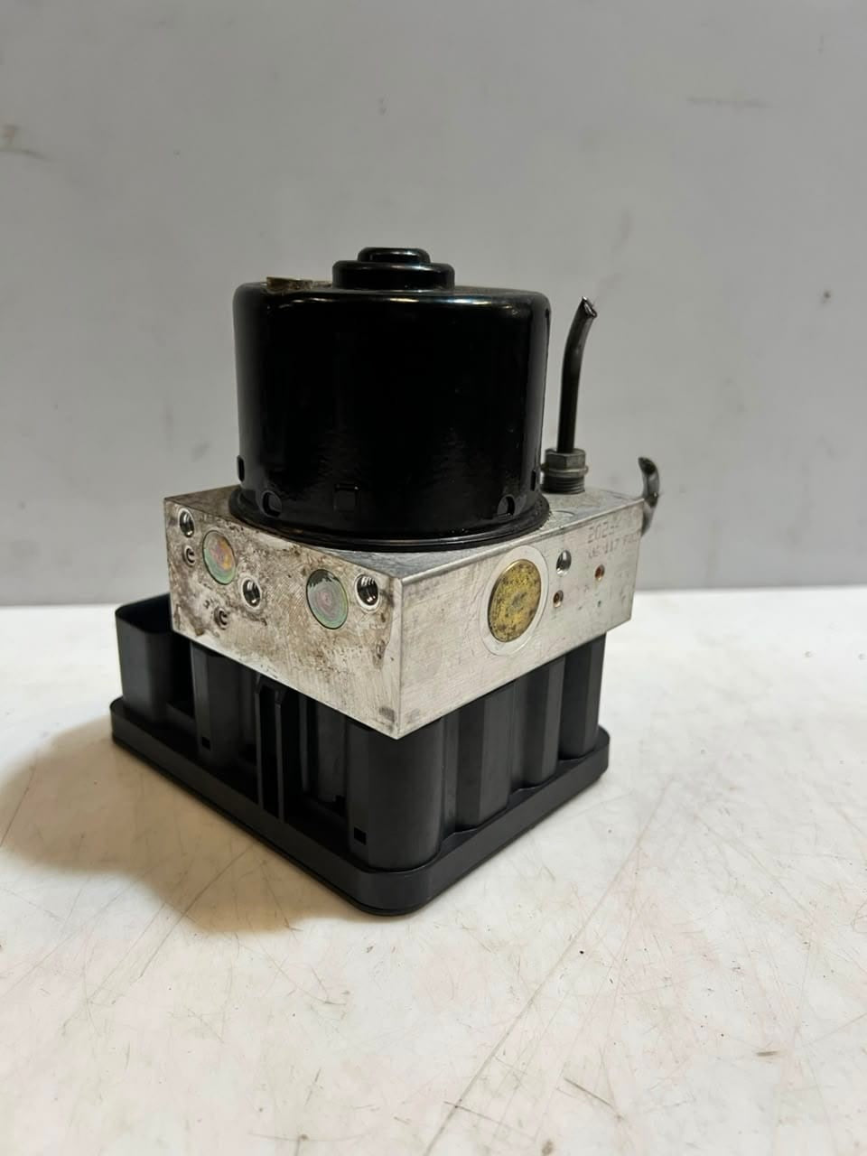 2002 BMW 330i 3 Series E46 HYDRAULIC BLOCK Abs Pump CONTROL UNIT 6759075 OEM