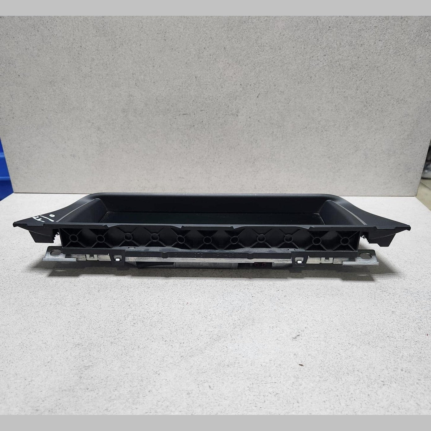 2011-2015 BMW 528i Central Information Display Screen 9289008 5 Series F10 F11