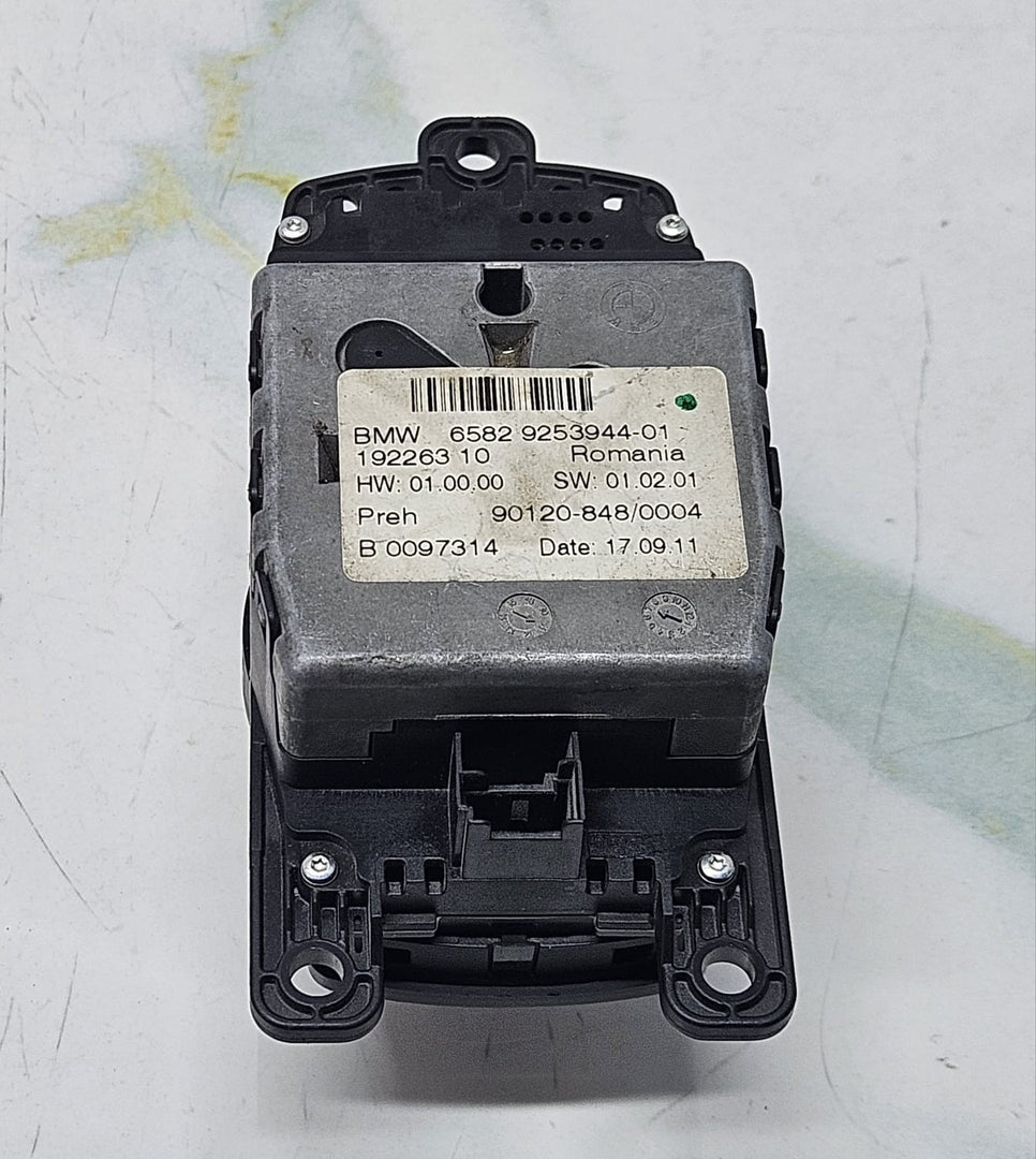 BMW F10 X3 F25 Navigation System Idrive Controller Switch 9253944 OEM 4 Pin