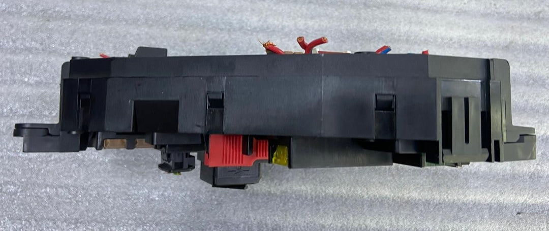 OEM BMW 528i F10 Rear Power Distribution Fuse Box Module 9264923