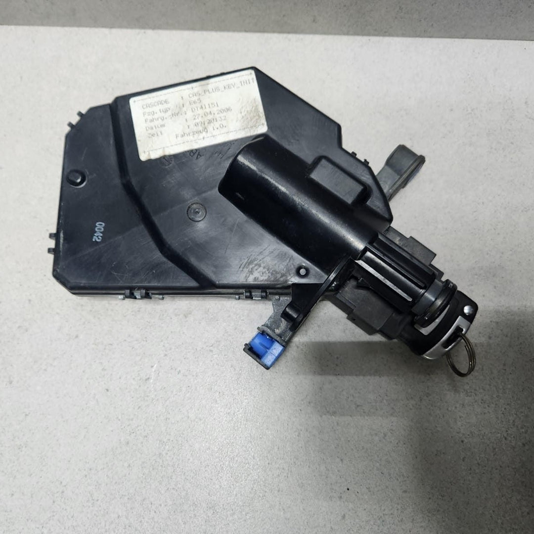 2006-2008 BMW 750i E65 E66 N62B48 V8 Engine Control Module 7549700 RHD ECU SET
