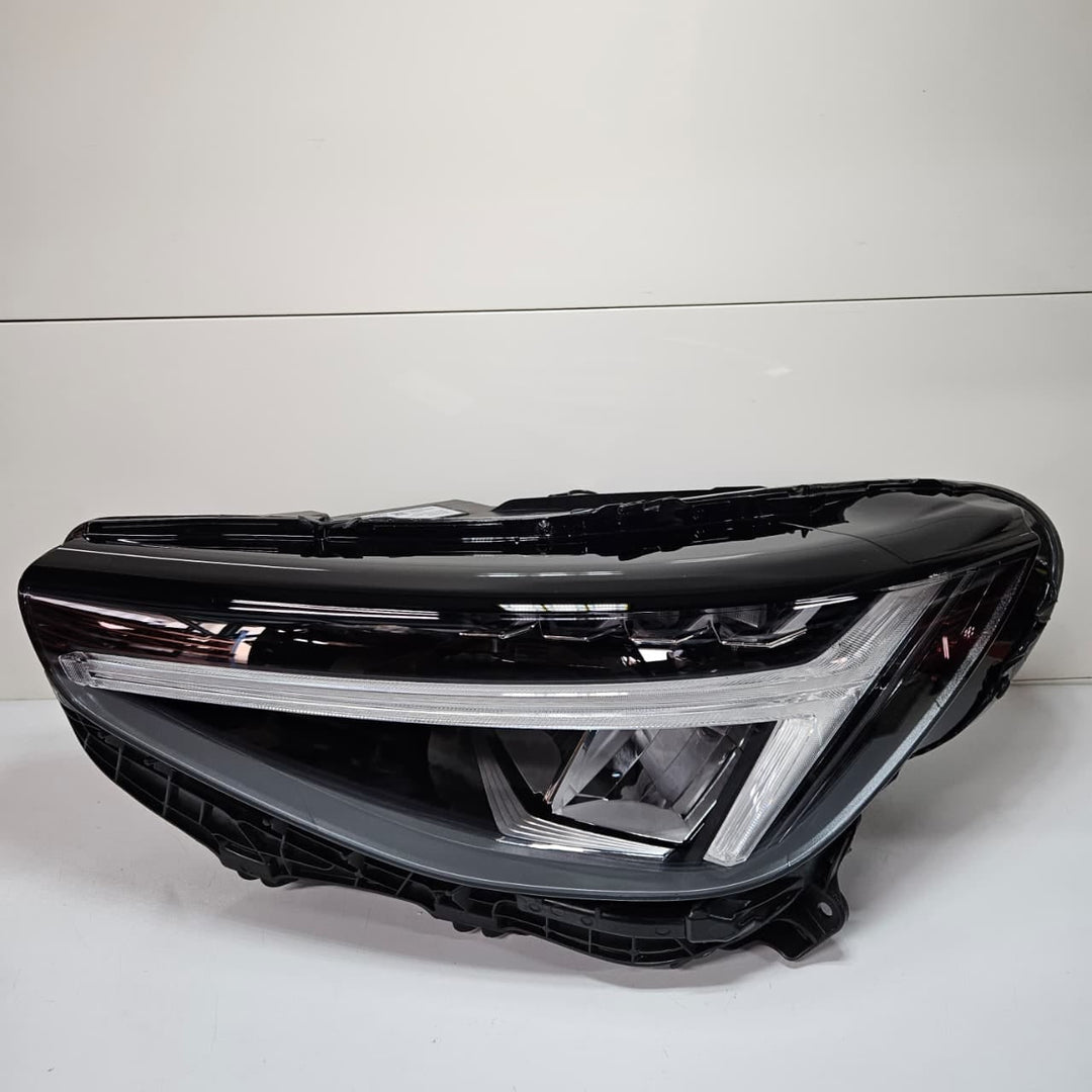 Volvo XC40 C40 LHD Front Headlight Left LED ECE 32404659