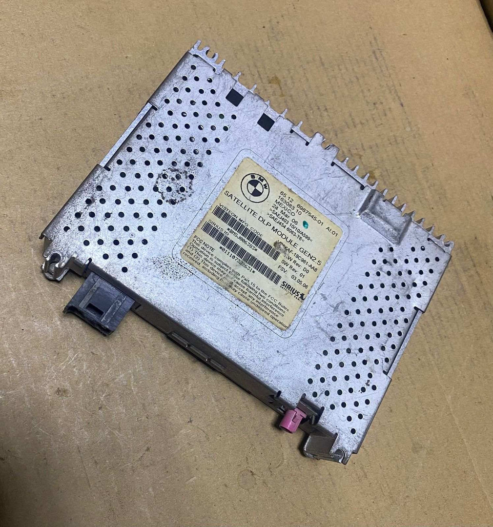 2006-2007 BMW 525i 530i Satellite Radio Receiver Module 6987545