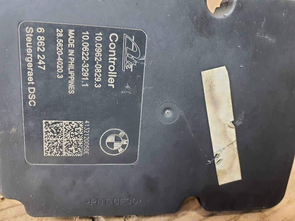 2012-2013 BMW F30 F31 F35 320i and 328i ABS Pump Control Module 6862246 OEM