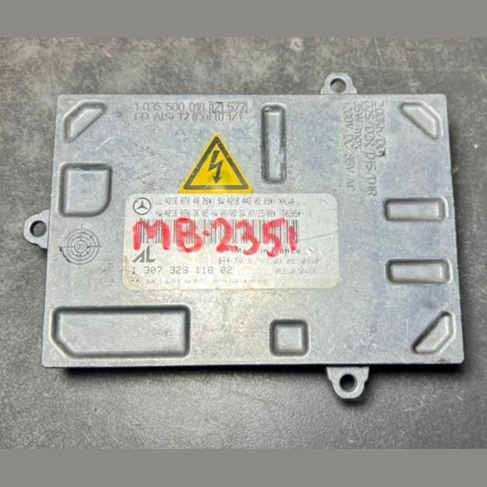 Mercedes Benz W221 Xenon Light Headlight Control Module Unit A216 8704826 OEM