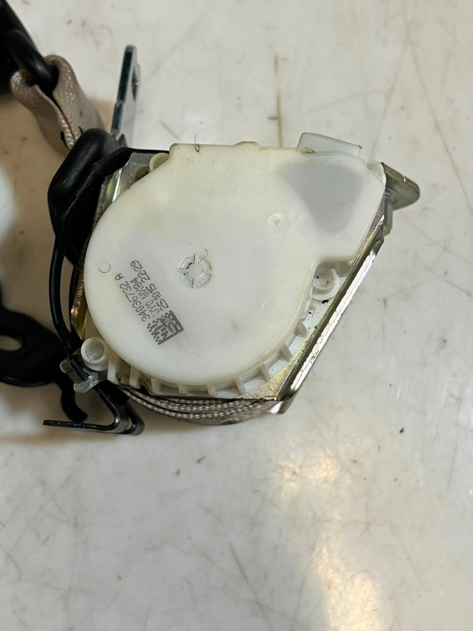 2010-2016 BMW 5 Series F10 F11 SEDAN Rear Centre Seat Belt 34036732 OEM