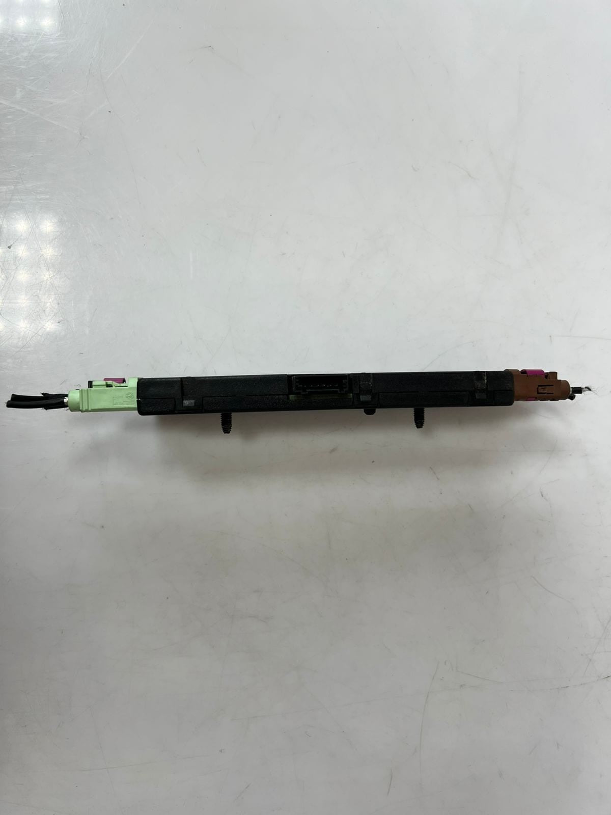 BMW F34 and F36 Antenna Amplifier AM/FM 9267257 OEM