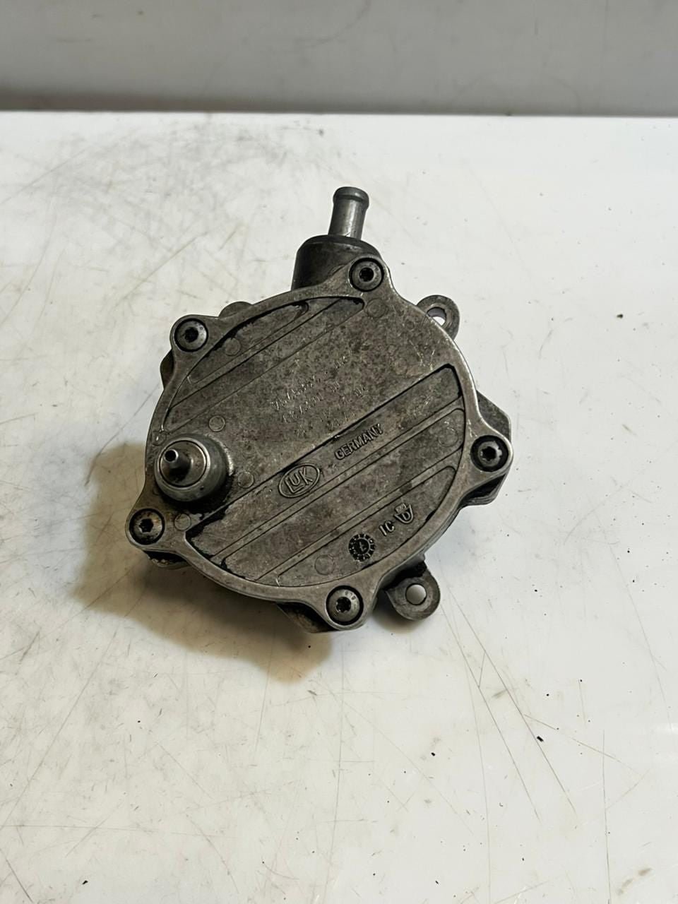 2006-2008 BMW 750Li 6 Series E63 E64 E60 E53 E65 Brake Vacuum Pump 7545384 OEM