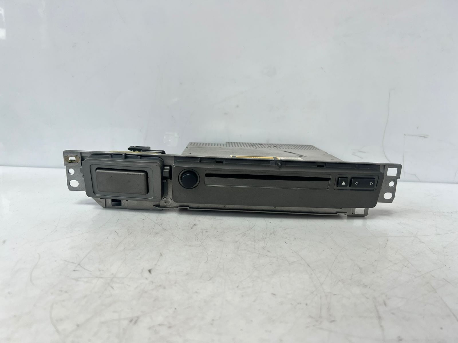 2005 BMW 745Li 7 Series E65 E66 E67 Cd Audio System Controller Player 6977634