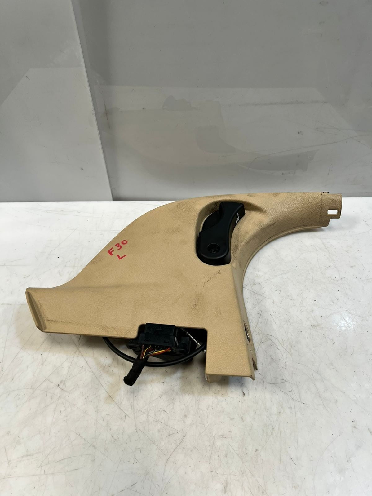 2013-2016 BMW F30 F31 F32 F33 F34 F35 F36 328i LOWER Kick Panel Trim 7221903 OEM