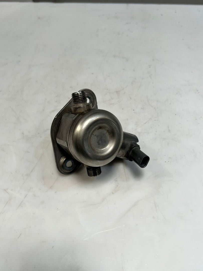 2013 BMW 135i F20 F22 F30 F31 F32 F10 F11 E84 High Pressure Fuel Pump 8604231