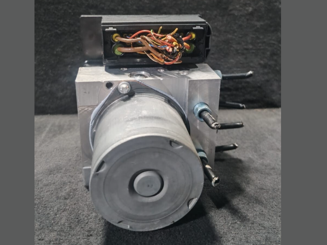 OEM Brake Pump BMW X1 E84 Hydraulic Unit ABS Pump Module 6860214 6860215