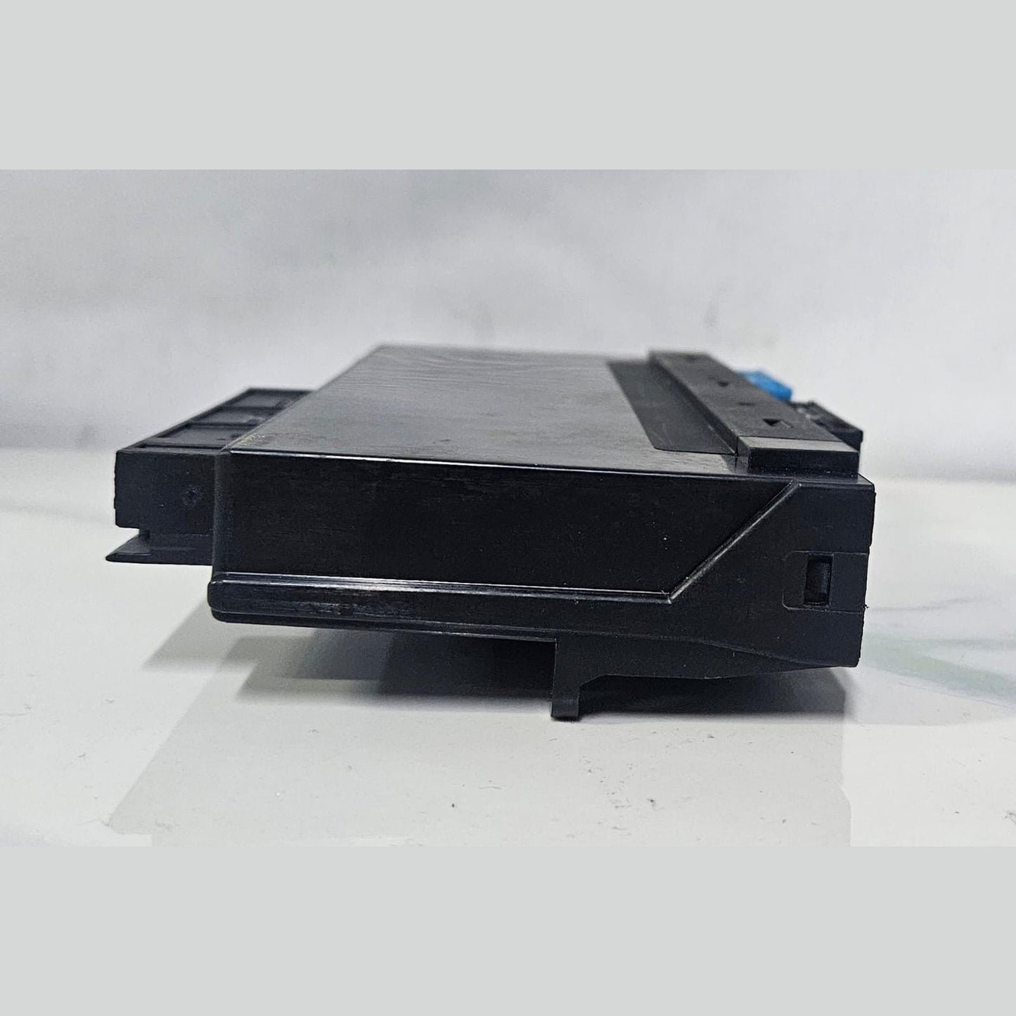 OEM BMW X1 E84 20d XDRIVE JUNCTION BOX MODULE 9298948