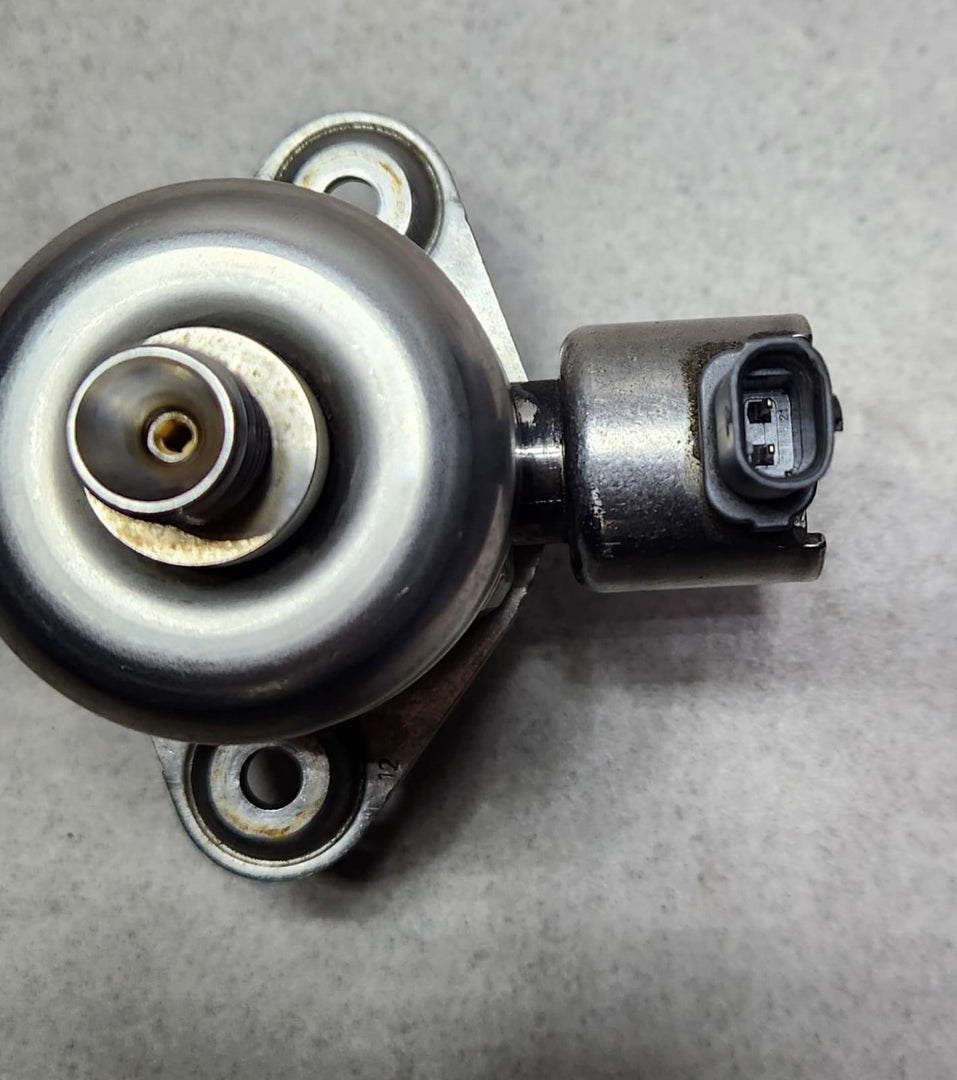 7847204 BMW M3 High Pressure Fuel Pump 7847204 2015-2021 F80 M3 F82 F83 M4 OEM