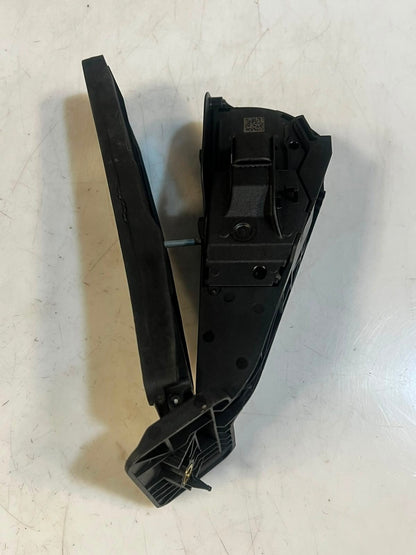 2016 BMW F10 F11 F12 F06 G30 750i 530I Accelerator Pedal Sensor 6859999 OEM