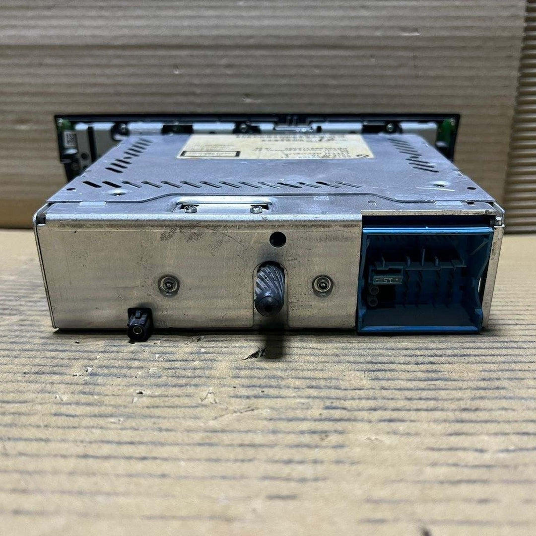 2010-2015 BMW X1 Radio Cd Player Head Unit 9258164 E90 E91 E92 E93, X1 E84