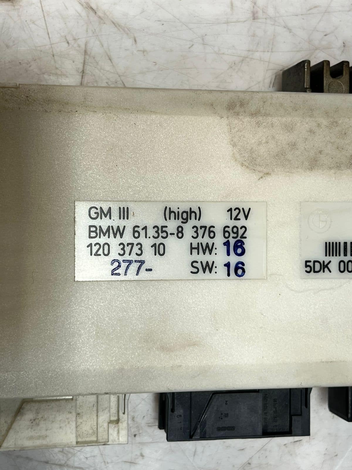1996-2003 BMW 5 E39 E38 520I GM3 Body Control Module BCM 8376692 OEM