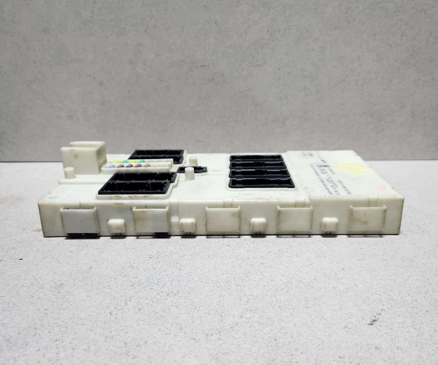 2012-2016 BMW 328i Front Electronic Module 9292946 F30 F31 3-Series and 4-Series