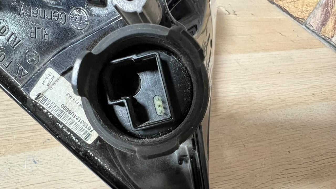 2013 BMW F10 RIGHT Side View Mirror 046412 right hand drive car OEM