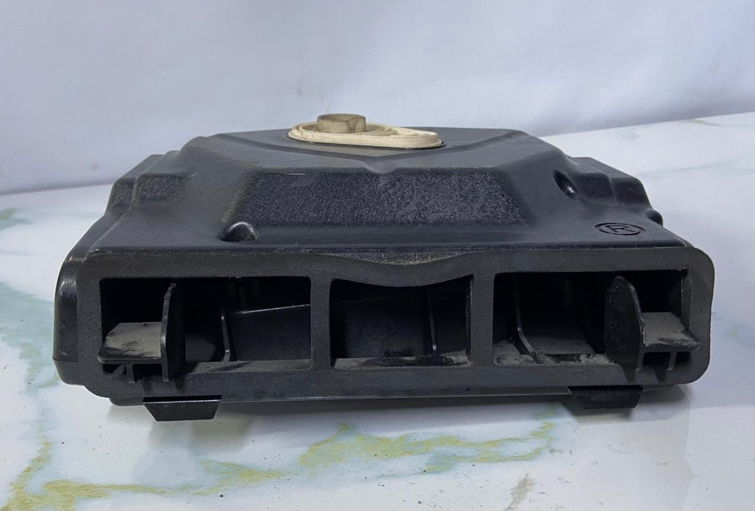 OEM BMW 528i 535i 550i RIGHT Central HiFi Subwoofer 9169686