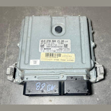 12-18 Mercedes W246 CLA GLA Engine Control Module Unit ECM ECU A270 9002100 OEM