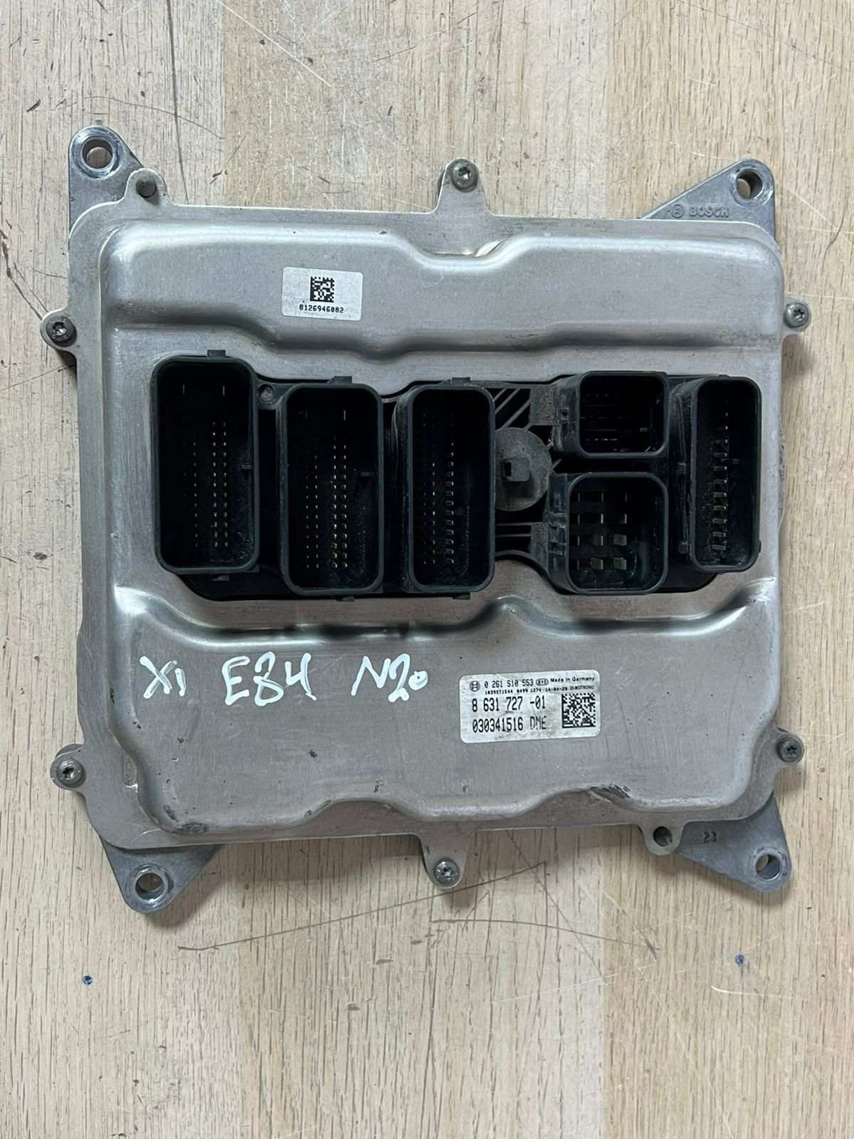 BMW X1 Series E84 N20 2014 Engine Control Unit ECU SET + CASE + KEY DME 8631727