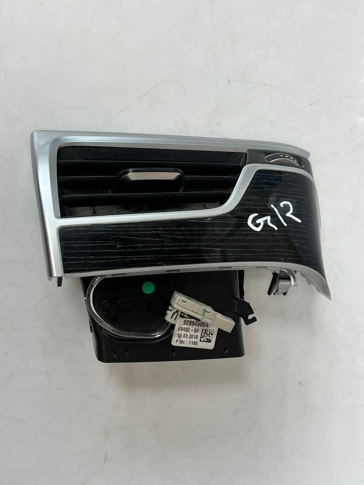 2016 BMW 7 Series G11 G12 750Li Dashboard Air Vent Grill RIGHT SIDE 9299498 OEM